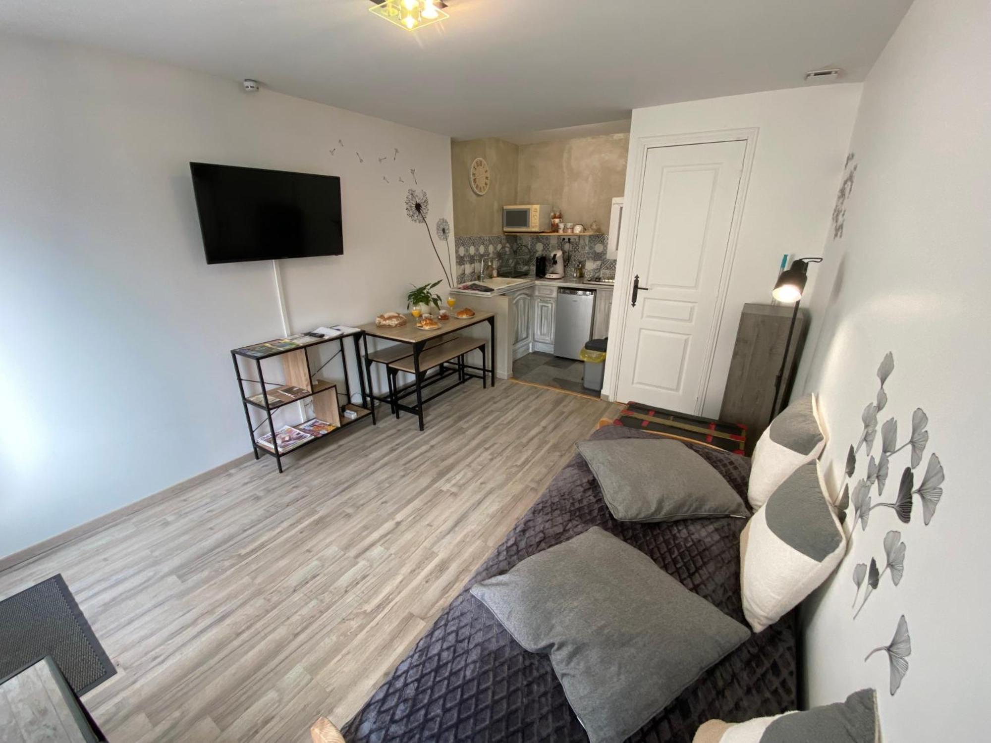 Apartment Centre Village La Trappe Proche Mortagne Au Perche -sanateflo -